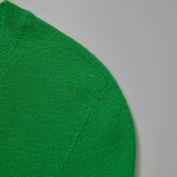 CHICJOC Green 100% Timeless Cashmere Sweater Size 40 - Picture 6 of 9